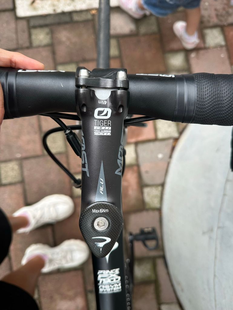 Used Pinarello Prince Shimano Dura Ace 2018 Road & Gravel, Black — image 3 of 10