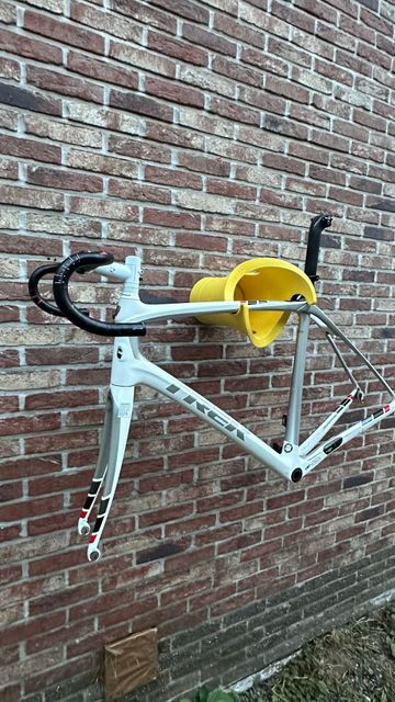 Used Trek Domane 6.9 Compact 2014 Frameset 2014 Road & Gravel, White — image 15 of 18