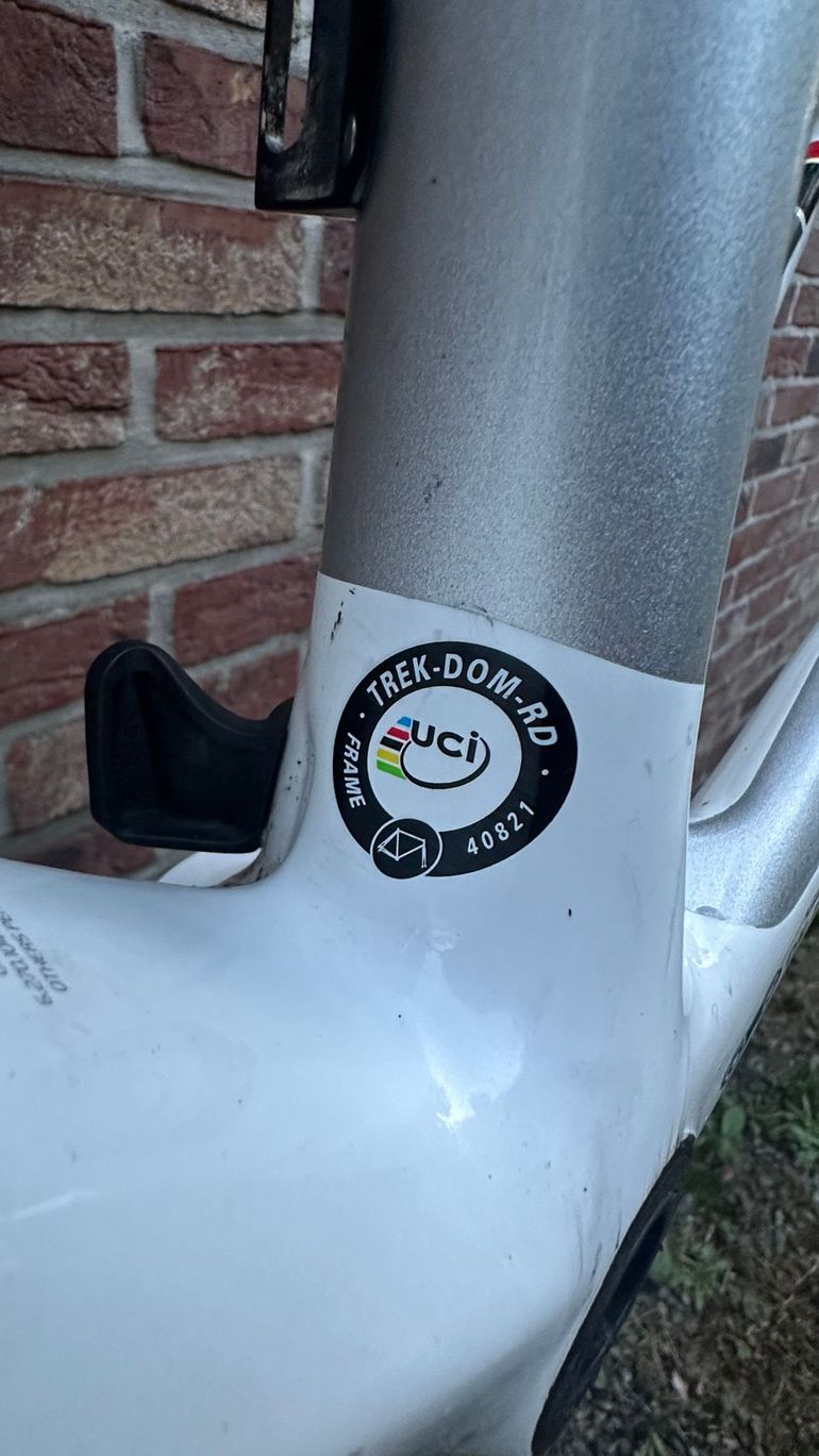 Used Trek Domane 6.9 Compact 2014 Frameset 2014 Road & Gravel, White — image 13 of 18