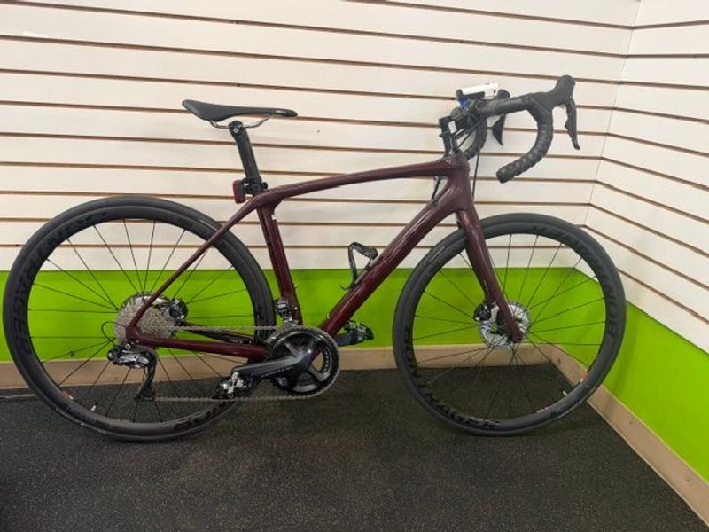 Used Trek Domane Shimano Ultegra Di2 2024 Road & Gravel