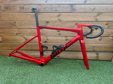 Gebrauchtes BMC Teammachine SLR01 MOD P2P 2023 Frameset 2023 Road & Gravel, Rot — Bild 1 von 14