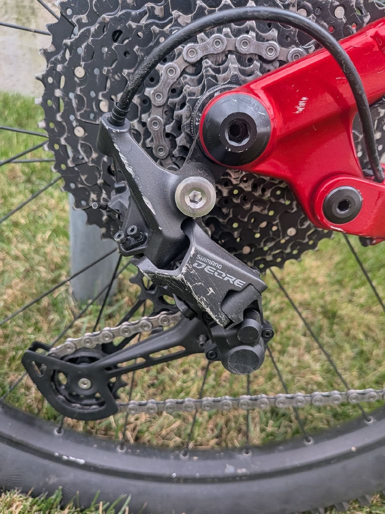 Used Norco Fluid FS A4 2023 2023 Mountainbike, Red, 29 — image 6 of 9