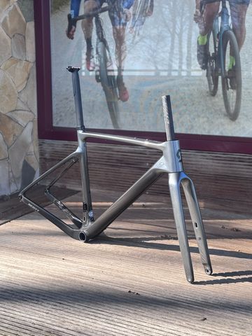 Used Scott Addict Frameset 2026 Road & Gravel, Light Gray — image 1 of 3