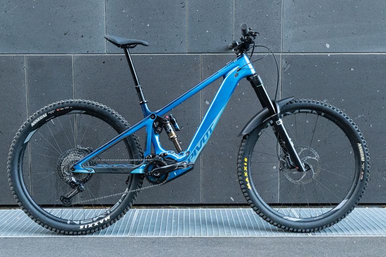 Pivot SHUTTLE LT Shimano XTR 2023 Mountainbike usato, Blu — immagine 5 di 15