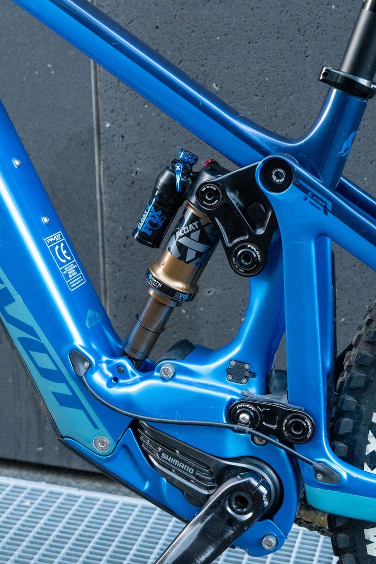 Pivot SHUTTLE LT Shimano XTR 2023 Mountainbike usato, Blu — immagine 3 di 15
