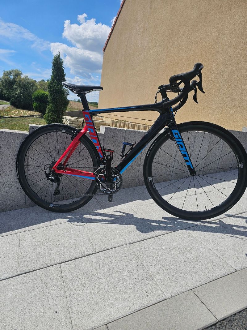 Used Giant Propel Advanced 2 2016 Road & Gravel