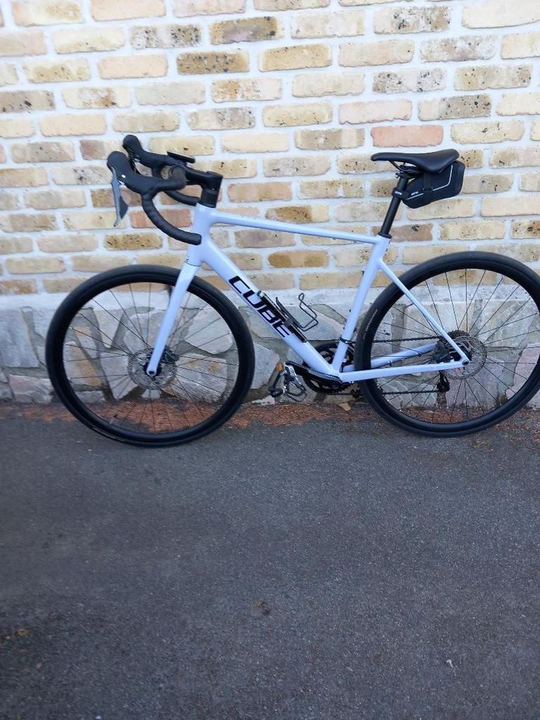 CUBE ATTAIN, RACE 2026 2026 Road & Gravel usato, Bianco — immagine 2 di 4