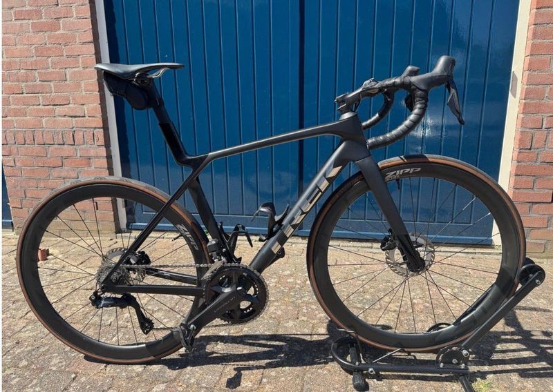 Używany Trek Madone SL 6 AXS Gen 8 2027 2027 Road & Gravel