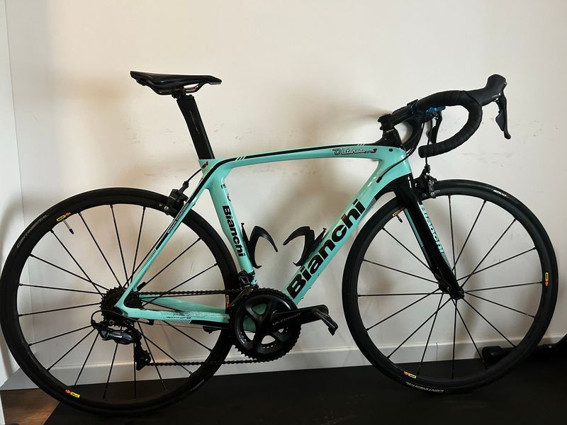 Used Bianchi Oltre XR3 Ultegra 2019 2019 Road & Gravel