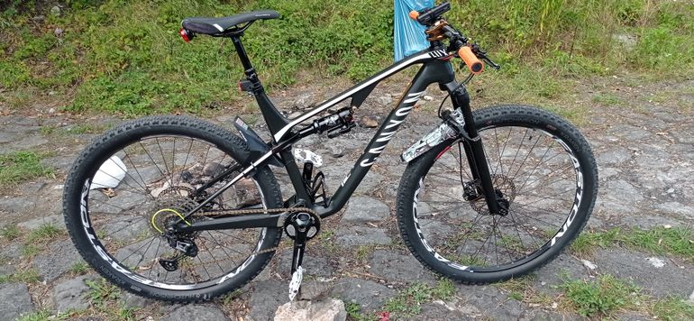Canyon LUX Shimano Dura Ace Di2 2021 Mountainbike de segunda mano, Negro — imagen 19 de 36