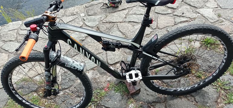 Canyon LUX Shimano Dura Ace Di2 2021 Mountainbike de segunda mano, Negro — imagen 33 de 36