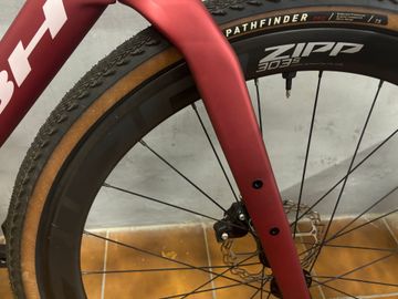 Brugt BH GRAVEL AT SRAM Rival eTap AXS talla MD 2025 Road & Gravel — billede 6 af 7