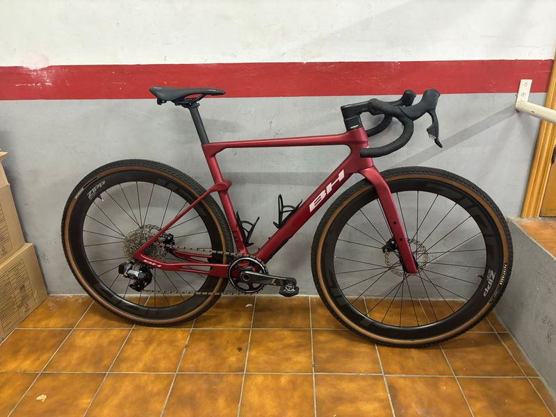 Used BH GRAVEL AT SRAM Rival eTap AXS talla MD 2025 Road & Gravel