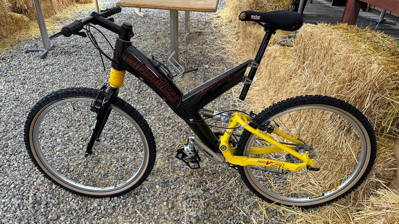 Used Cannondale Super V SL Raven 3000 1998 MTB