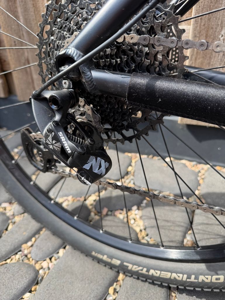 Gebrauchtes Niner E.M.D 9 2017 Mountainbike, Schwarz — Bild 5 von 10