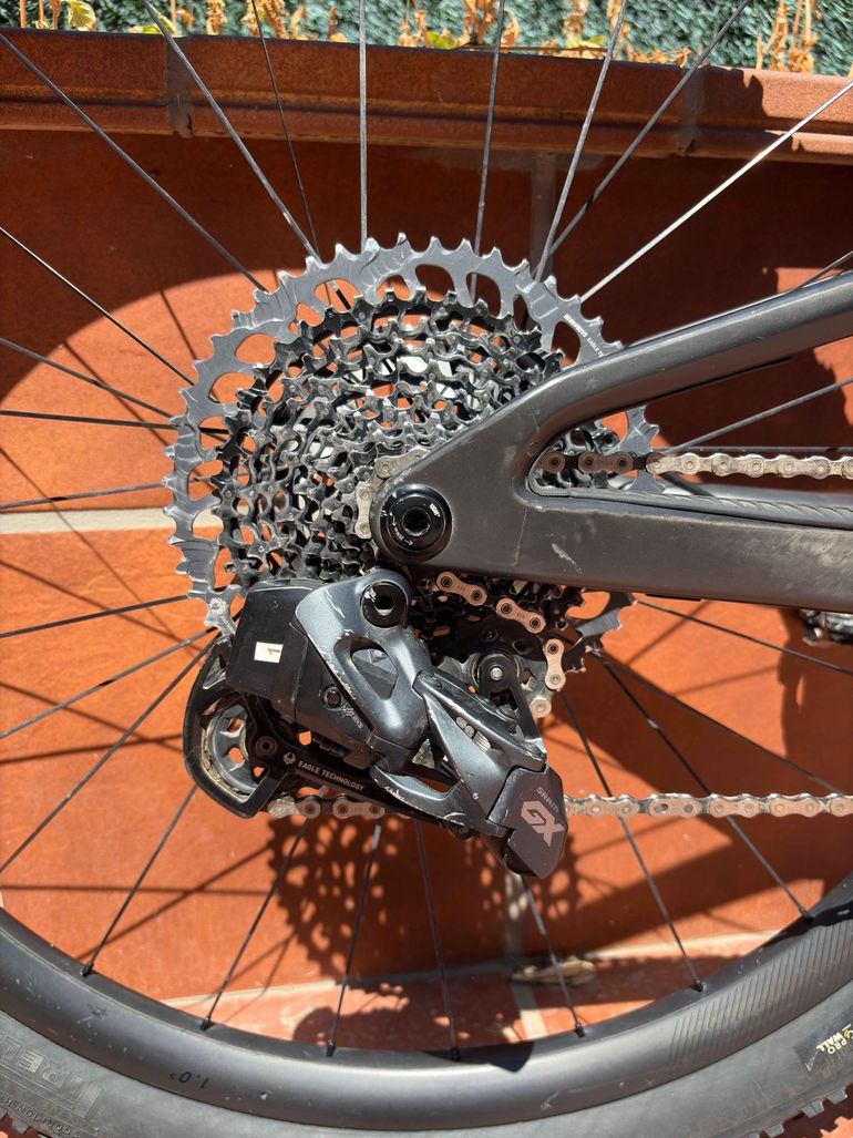 Brugt Scott Spark RC Team Issue AXS 2023 2023 Mountainbike — billede 9 af 10