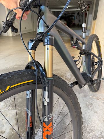 Specialized Epic Frameset 2023 Mountainbike de segunda mano, Gris claro — imagen 2 de 9