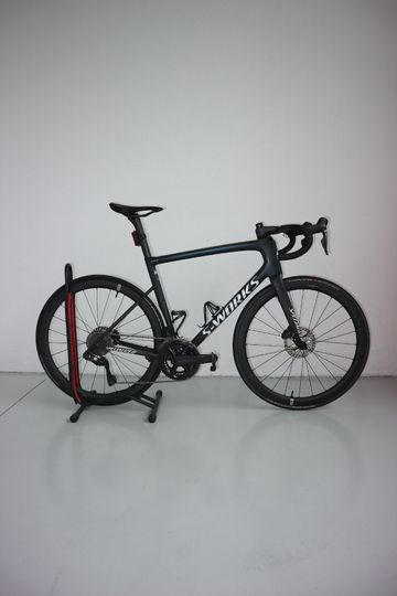Käytetty Specialized S-Works Tarmac SL8 Ultegra Di2 2024 Road & Gravel — kuva 1 / 8