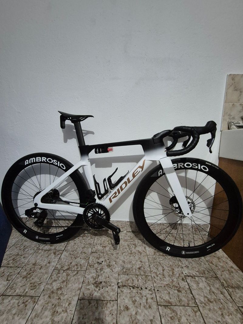 Käytetty Ridley Noah Fast - Sram Force AXS 2x12sp 2026 2026 Road & Gravel