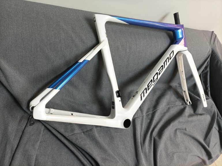 Megamo PULSE 05 CW 2025 Frameset 2025 Road & Gravel d'occasion — image 2 sur 4