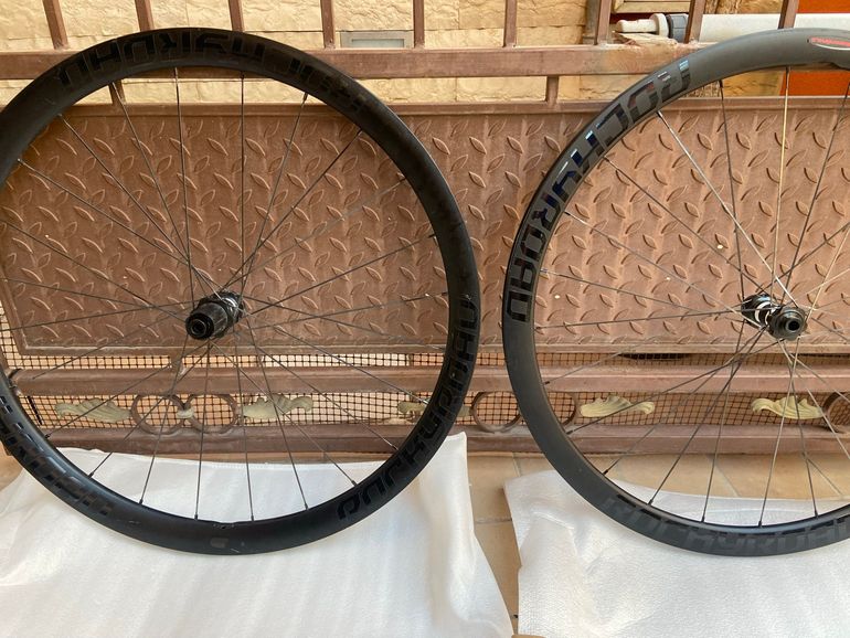 Gebrauchtes Scott addict Custom Shimano Ultegra 2022 Road & Gravel, Violett — Bild 6 von 6