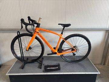 Gebrauchtes Pinarello Granger X5 Disc 2023 2023 Road & Gravel, Orange — Bild 5 von 5