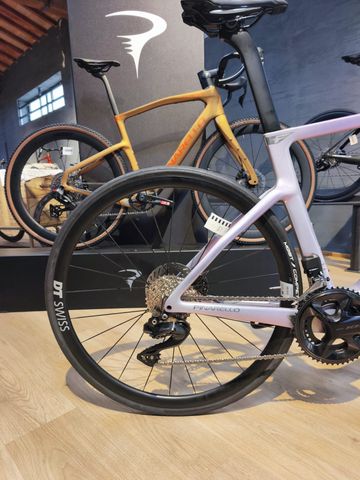 Gebrauchtes Pinarello F3 105 Di2 2026 2026 Road & Gravel, Violett — Bild 3 von 7
