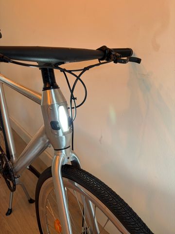 Gebrauchtes Watt Brooklyn E-bike 2024 Urban, Hellgrau — Bild 5 von 9