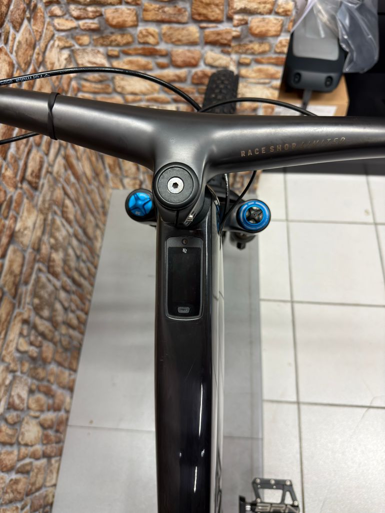 Gebrauchtes Trek Fuel Ex-E 2023 2023 Mountainbike, Schwarz — Bild 7 von 10