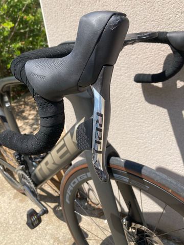 Brugt Trek Madone SRAM Red eTap AXS 2022 Road & Gravel — billede 4 af 8