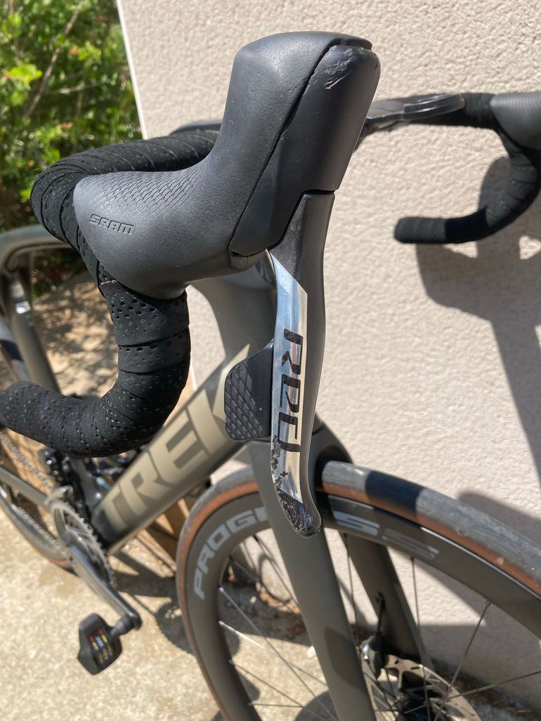 Brugt Trek Madone SRAM Red eTap AXS 2022 Road & Gravel — billede 4 af 8