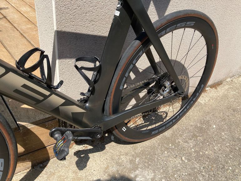 Brugt Trek Madone SRAM Red eTap AXS 2022 Road & Gravel — billede 6 af 8