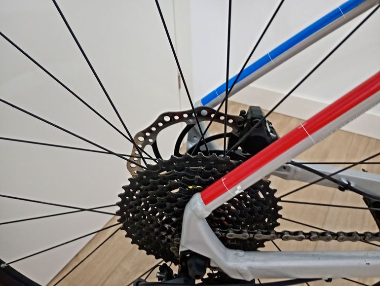 CUBE Aim Shimano Deore XT 2025 Urban usato, Grigio chiaro — immagine 10 di 11