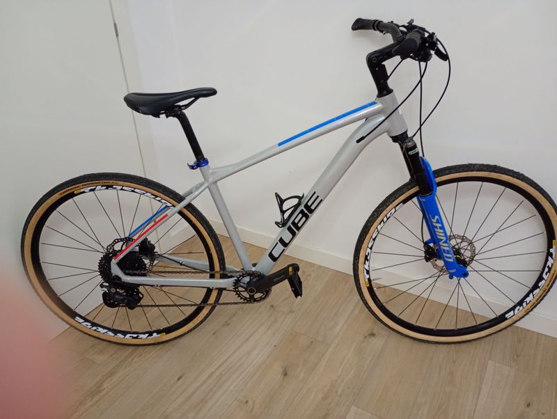 Used CUBE Aim Shimano Deore XT 2025 Urban & Touring