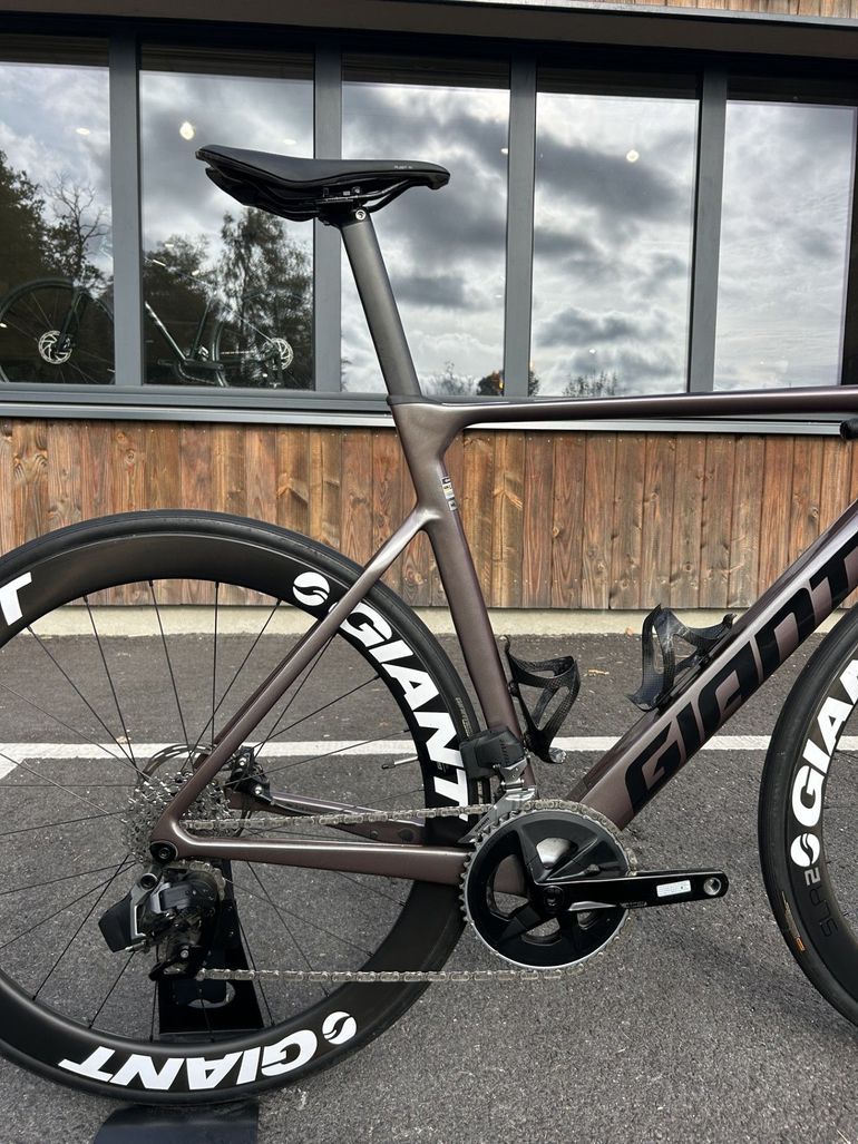 Gebrauchtes Giant Propel Advanced 1 2023 2023 Road & Gravel, Schwarz — Bild 4 von 5