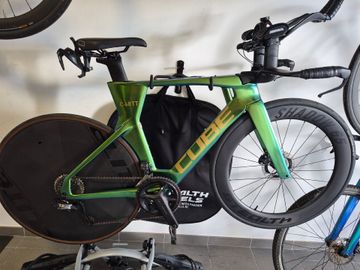 Used CUBE Aerium Shimano Ultegra Di2 2023 Road & Gravel, Green — image 1 of 6