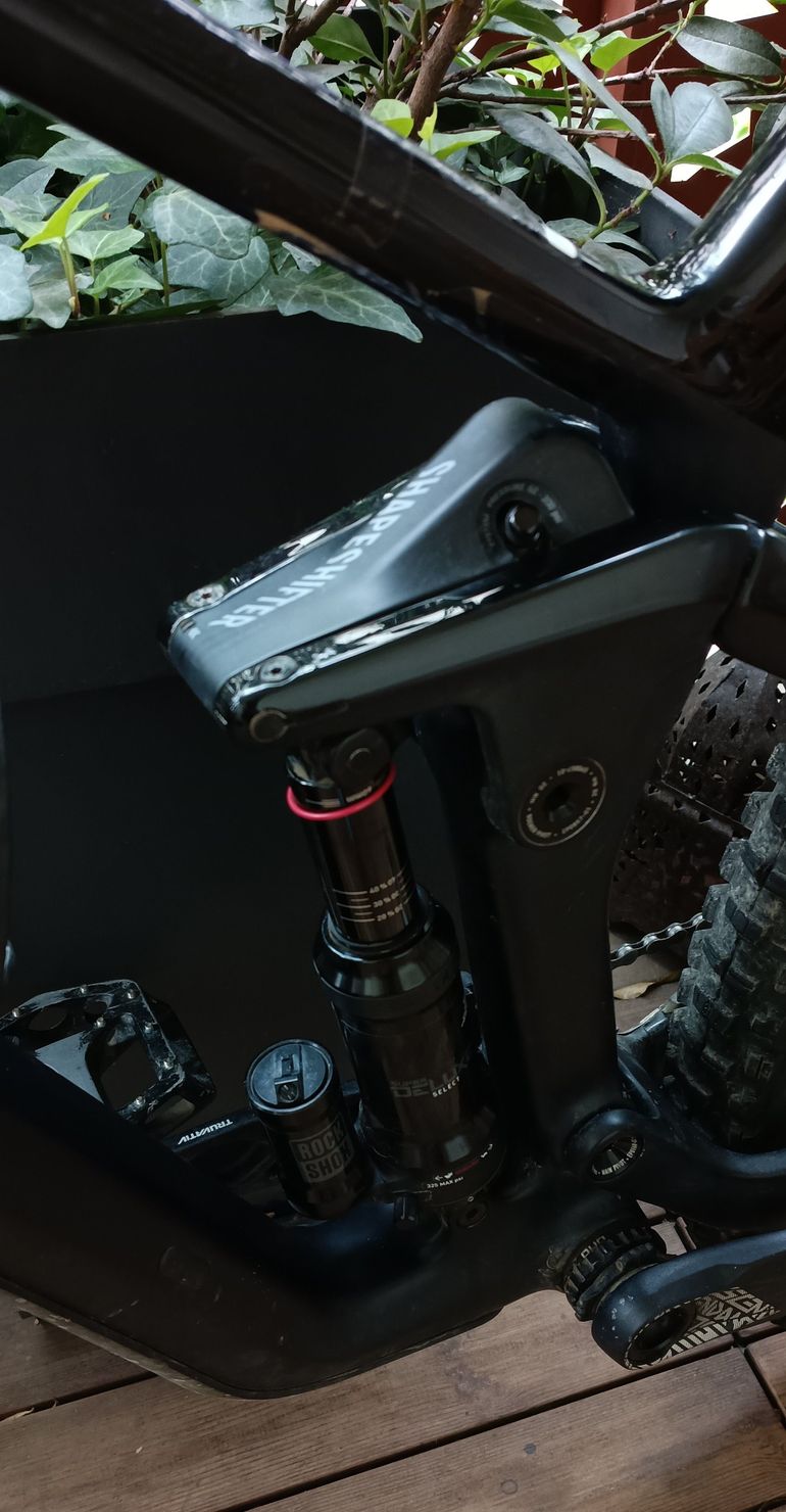 Použité Canyon Strive CF 7 2021 2021 Mountainbike — obrázek 7 z 8