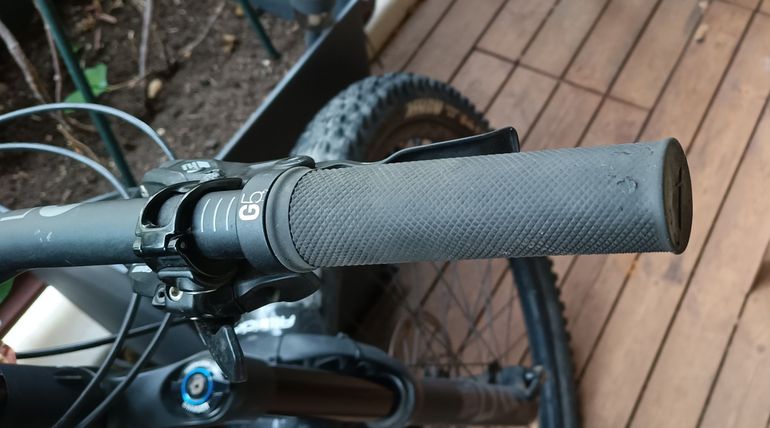Použité Canyon Strive CF 7 2021 2021 Mountainbike — obrázek 4 z 8