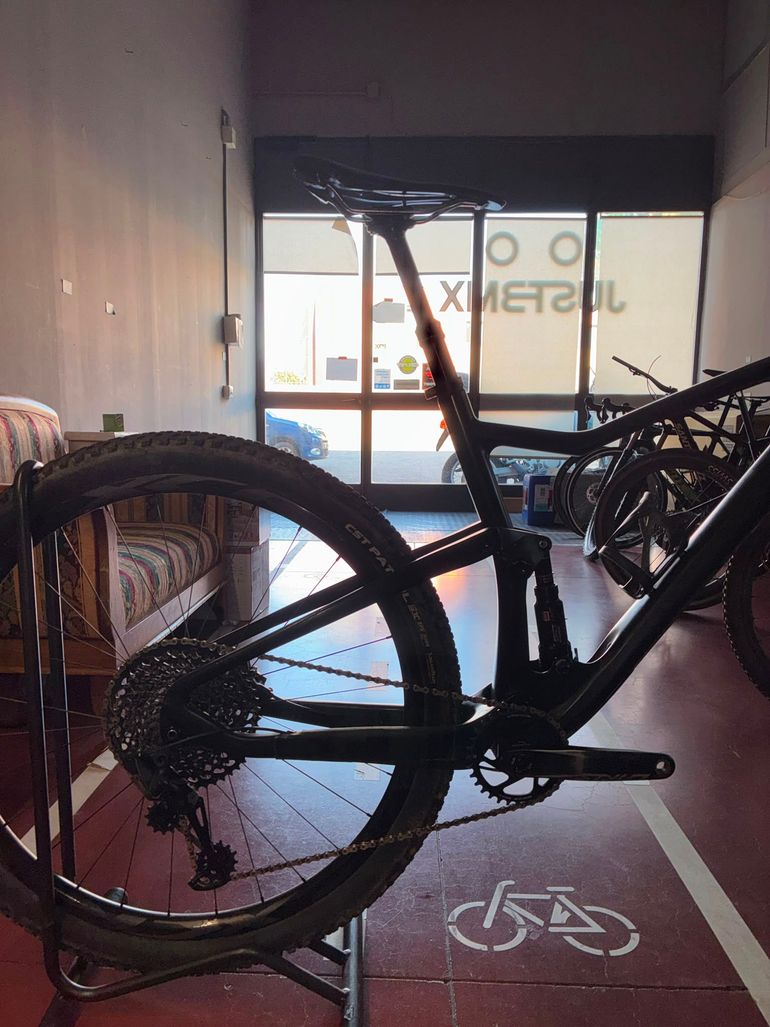 Used Supernova Bikes XC 2020 Mountainbike, Black — image 6 of 7