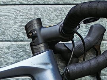 Used Giant Revolt, Advanced 0 2022 2022 Road & Gravel, Blue — image 10 of 10