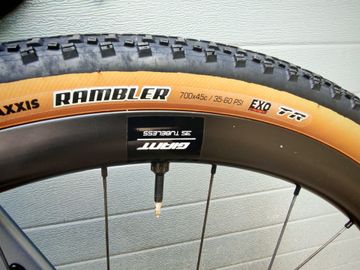 Tweedehands Giant Revolt, Advanced 0 2022 2022 Road & Gravel — afbeelding 5 van 9