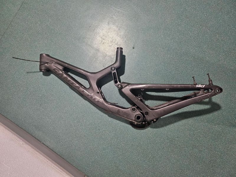 Tweedehands Santa Cruz V10 S / Carbon CC / 27.5 2020 Frameset 2020 MTB