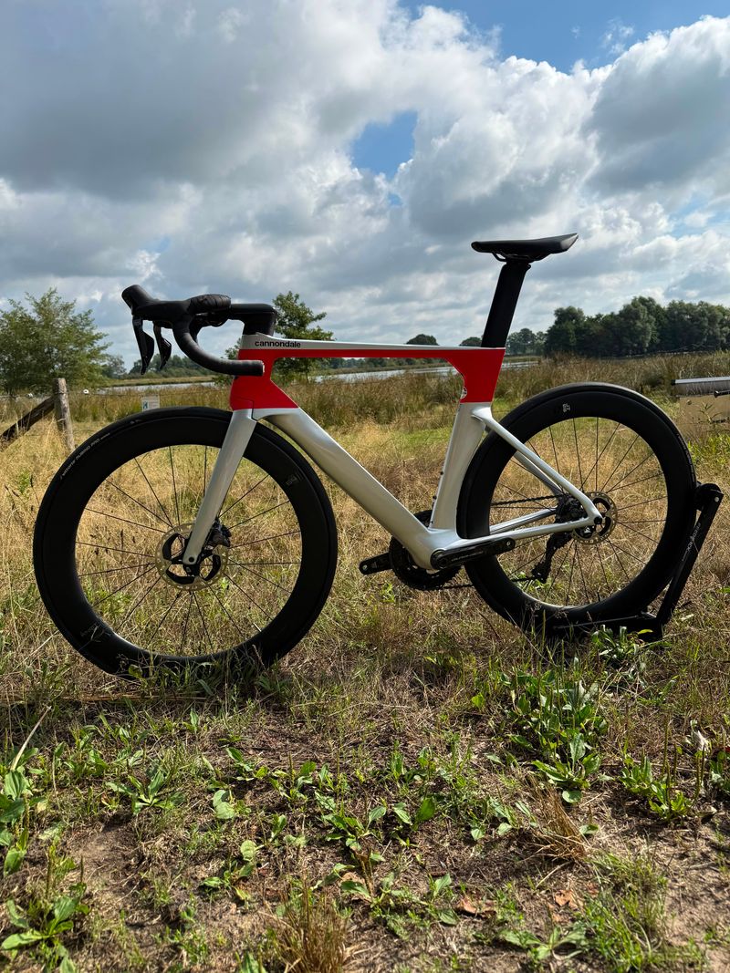 Używany Cannondale SystemSix Hi-MOD Dura-Ace Di2 2022 2022 Road & Gravel