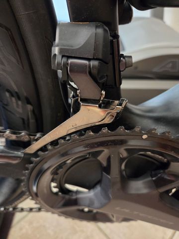 Używany Whistle Custom Shimano Ultegra Di2 2024 Road & Gravel — zdjęcie 5 z 6