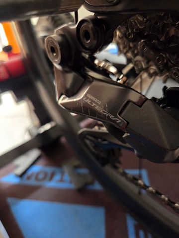 Używany Whistle Custom Shimano Ultegra Di2 2024 Road & Gravel — zdjęcie 2 z 6