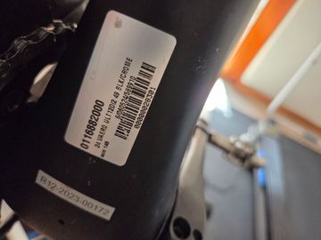 Używany Whistle Custom Shimano Ultegra Di2 2024 Road & Gravel — zdjęcie 3 z 6
