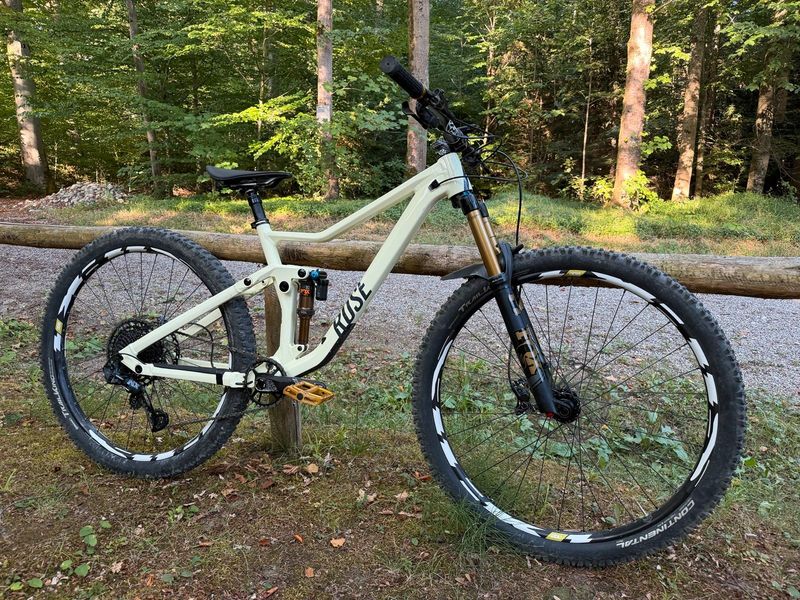 Używany Rose Root Miller 1 Mountainbike mit Fox Kashima Upgrade Gr. M 2024 MTB