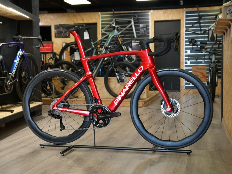 Gebrauchtes Pinarello DOGMA F DURA ACE Di2 2026 2026 Road & Gravel