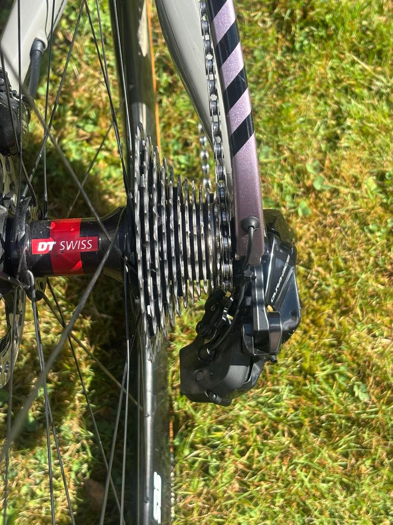Cannondale SuperSix EVO LAB71 2024 2024 Road & Gravel usato, Grigio chiaro — immagine 6 di 6