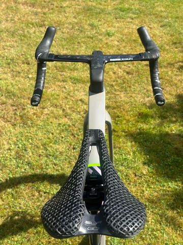 Cannondale SuperSix EVO LAB71 2024 2024 Road & Gravel usato, Grigio chiaro — immagine 4 di 6